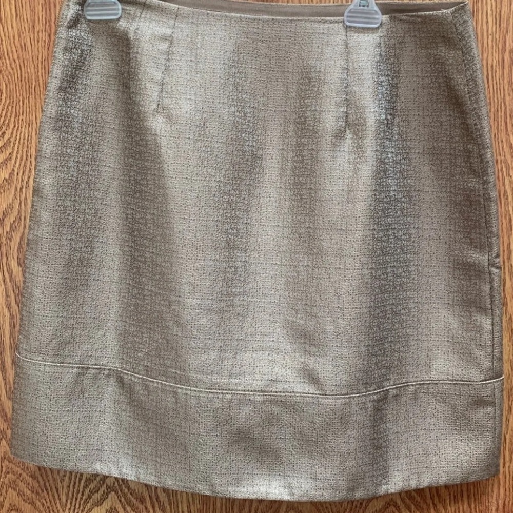 Lined skirt
